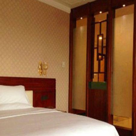 Starway Hotel Guangzhou Xintang Branch Bagian luar foto